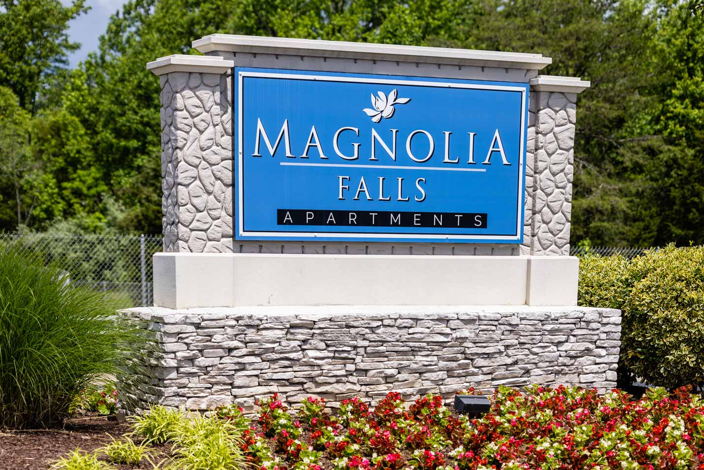 Magnolia Falls Apartments